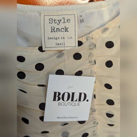 NWT Style Rack Rouched Crop Top With Long Sheer Sleeves Size Small - Picture 6 of 8